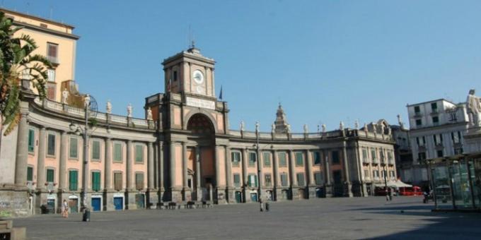 Casetta Soriano - Piazza Dante Naples Luaran gambar